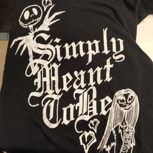 Simply Meant To Be... V-neck black tee sz S